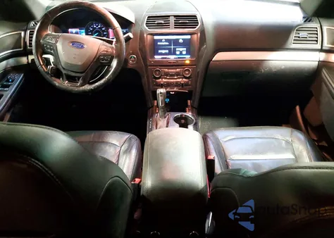 2016 Ford Explorer Xlt z USA, uszkodzony, nr VIN 1FM5K8D88GGC97837